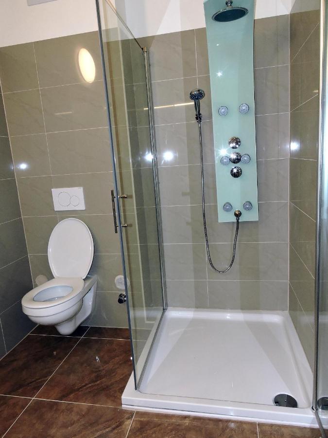 211 Amsterdam, Studio Apartment, 30M2 1-4 Pers 클라겐푸르트 외부 사진
